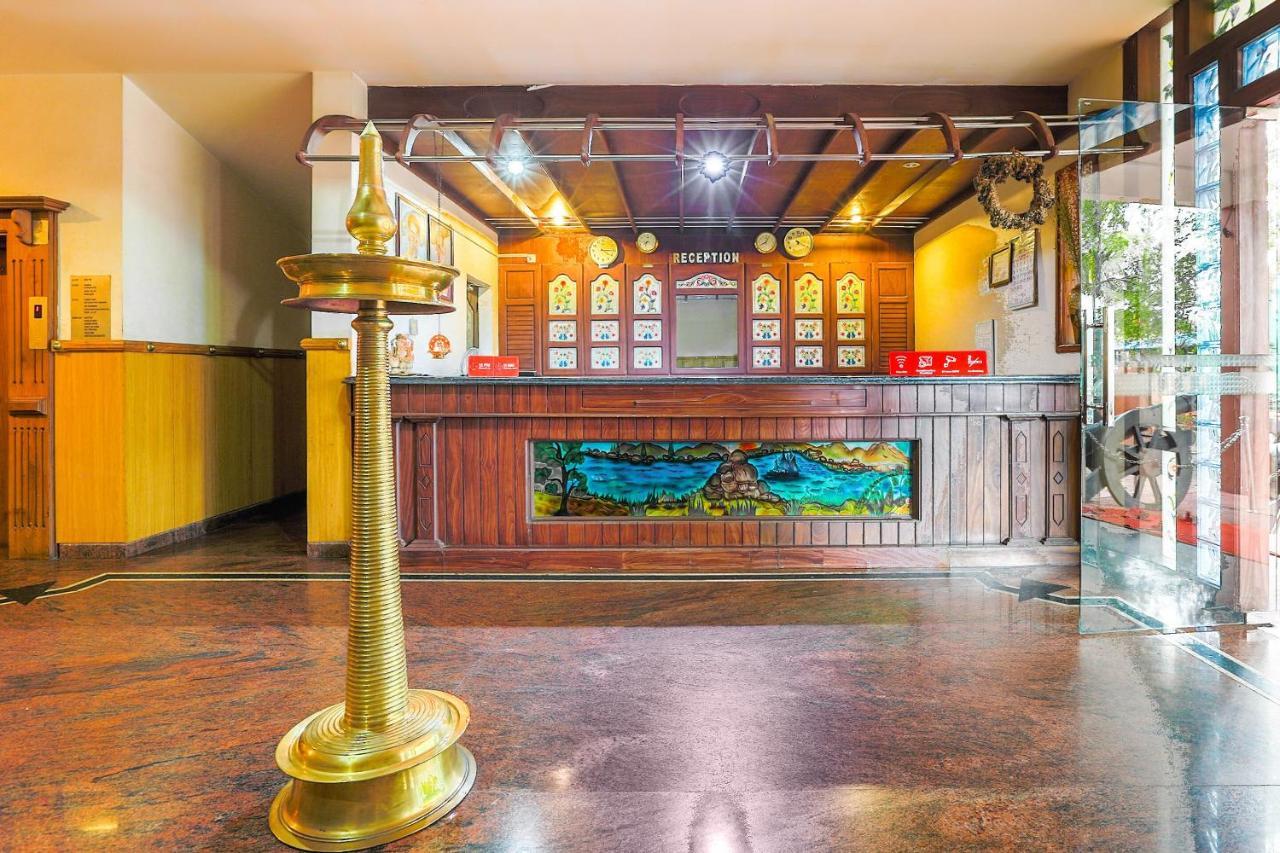 Capital O 72337 Hotel Konkan Tadka ムンバイ エクステリア 写真