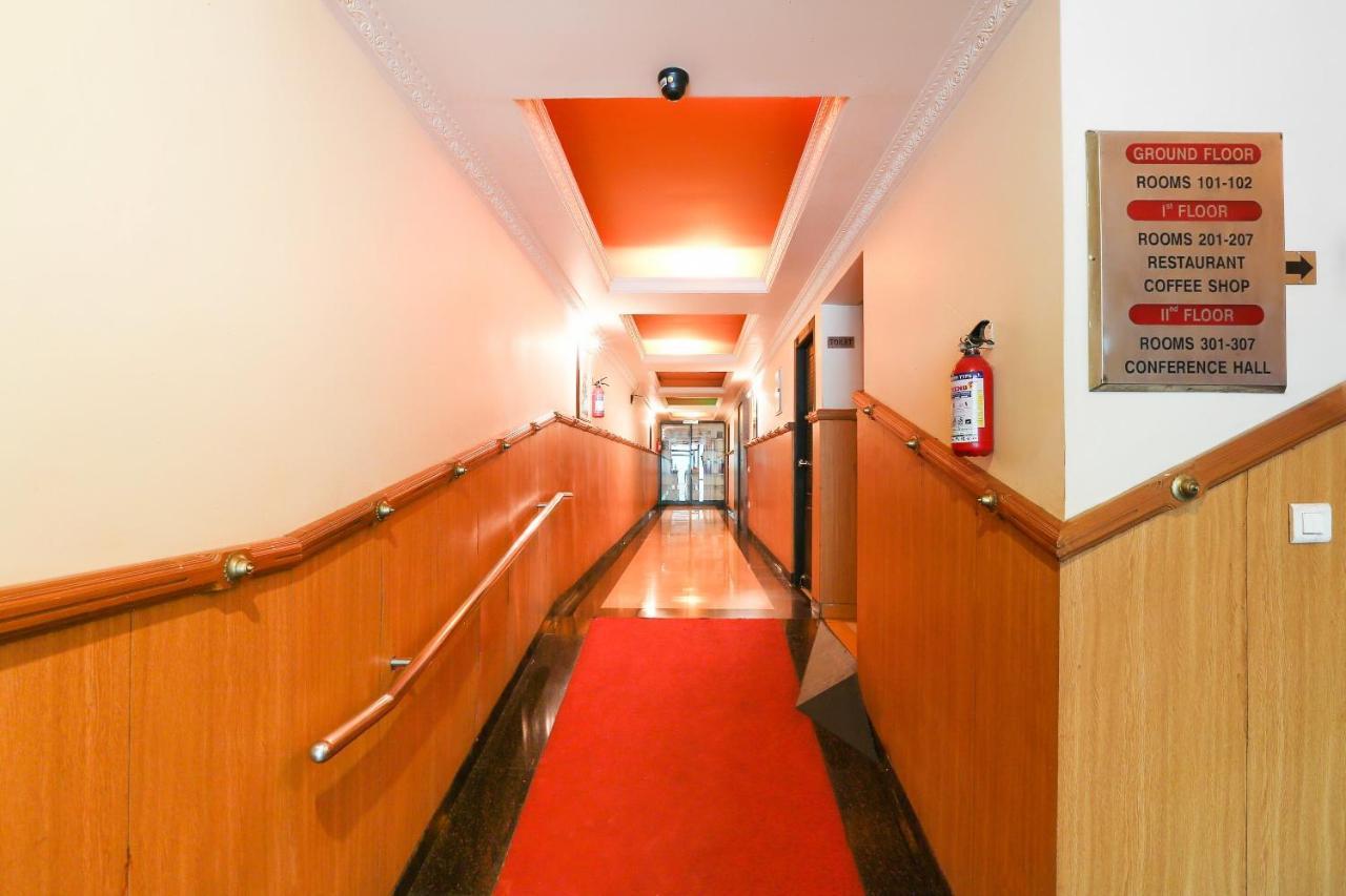 Capital O 72337 Hotel Konkan Tadka ムンバイ エクステリア 写真