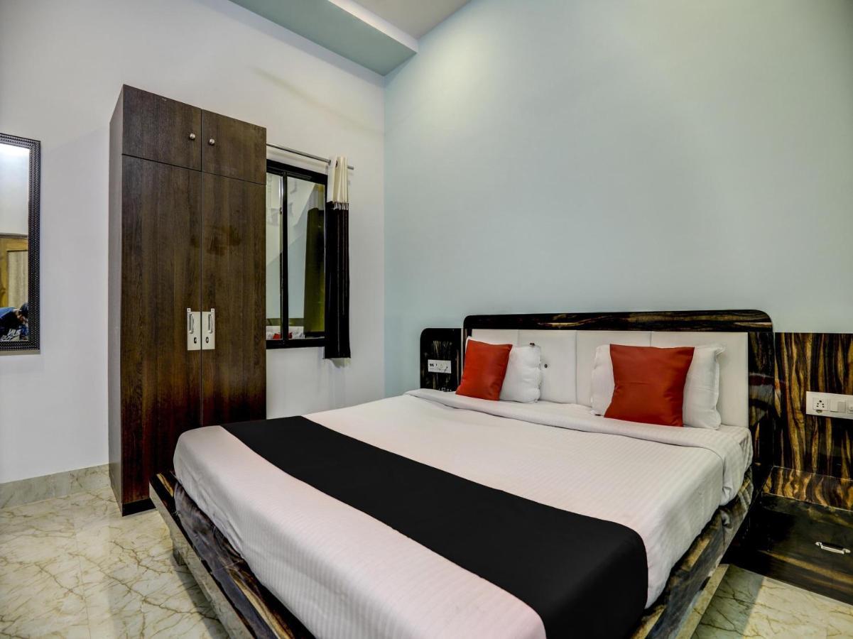 Capital O 72337 Hotel Konkan Tadka ムンバイ エクステリア 写真