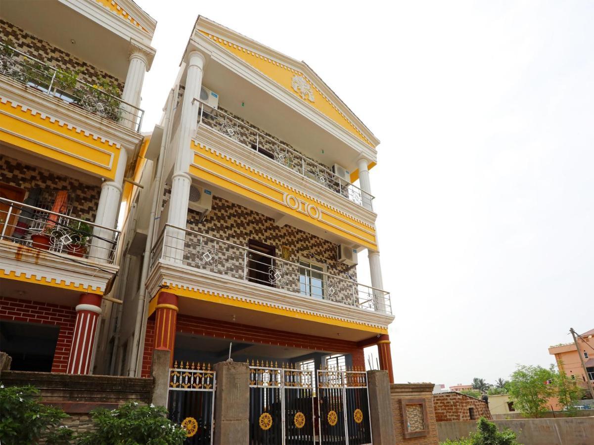 Capital O 72337 Hotel Konkan Tadka ムンバイ エクステリア 写真