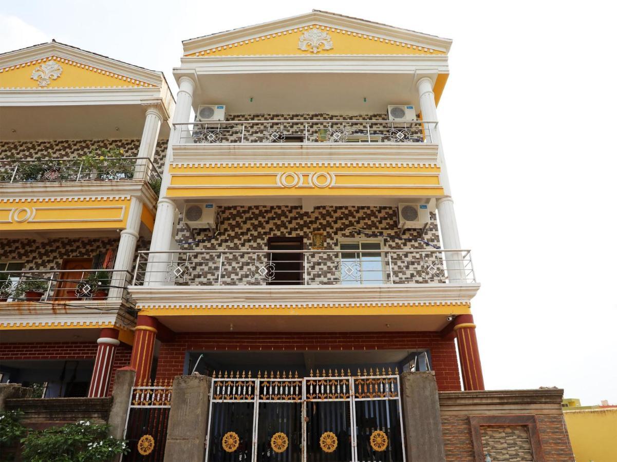 Capital O 72337 Hotel Konkan Tadka ムンバイ エクステリア 写真
