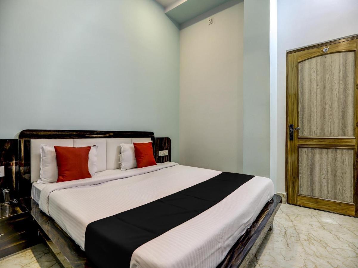 Capital O 72337 Hotel Konkan Tadka ムンバイ エクステリア 写真
