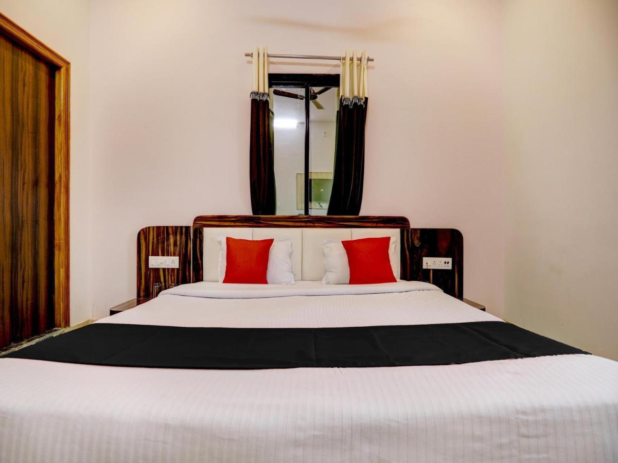 Capital O 72337 Hotel Konkan Tadka ムンバイ エクステリア 写真